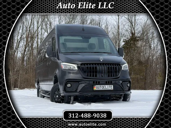 2023 AWD Matte Black Maybach Leather Seats Limousine Mercedes-Benz Sprinter
